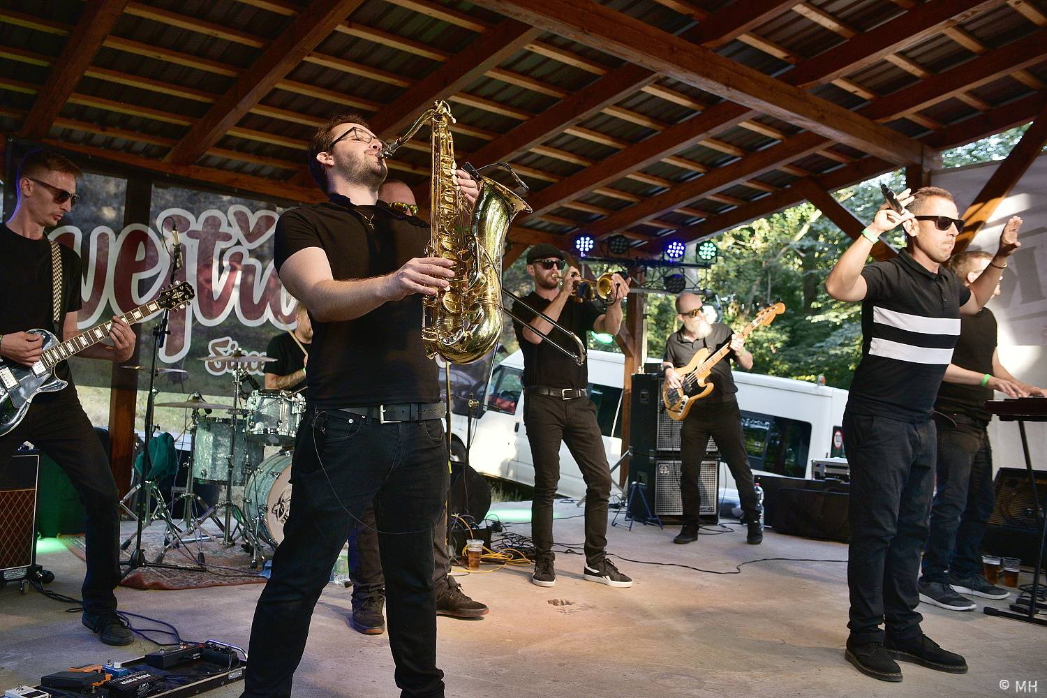 Prasofest přivezl do Vlčtejna Plexis, Záviše nebo Cocotte Minute