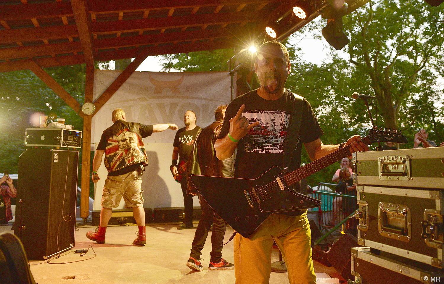 Prasofest přivezl do Vlčtejna Plexis, Záviše nebo Cocotte Minute