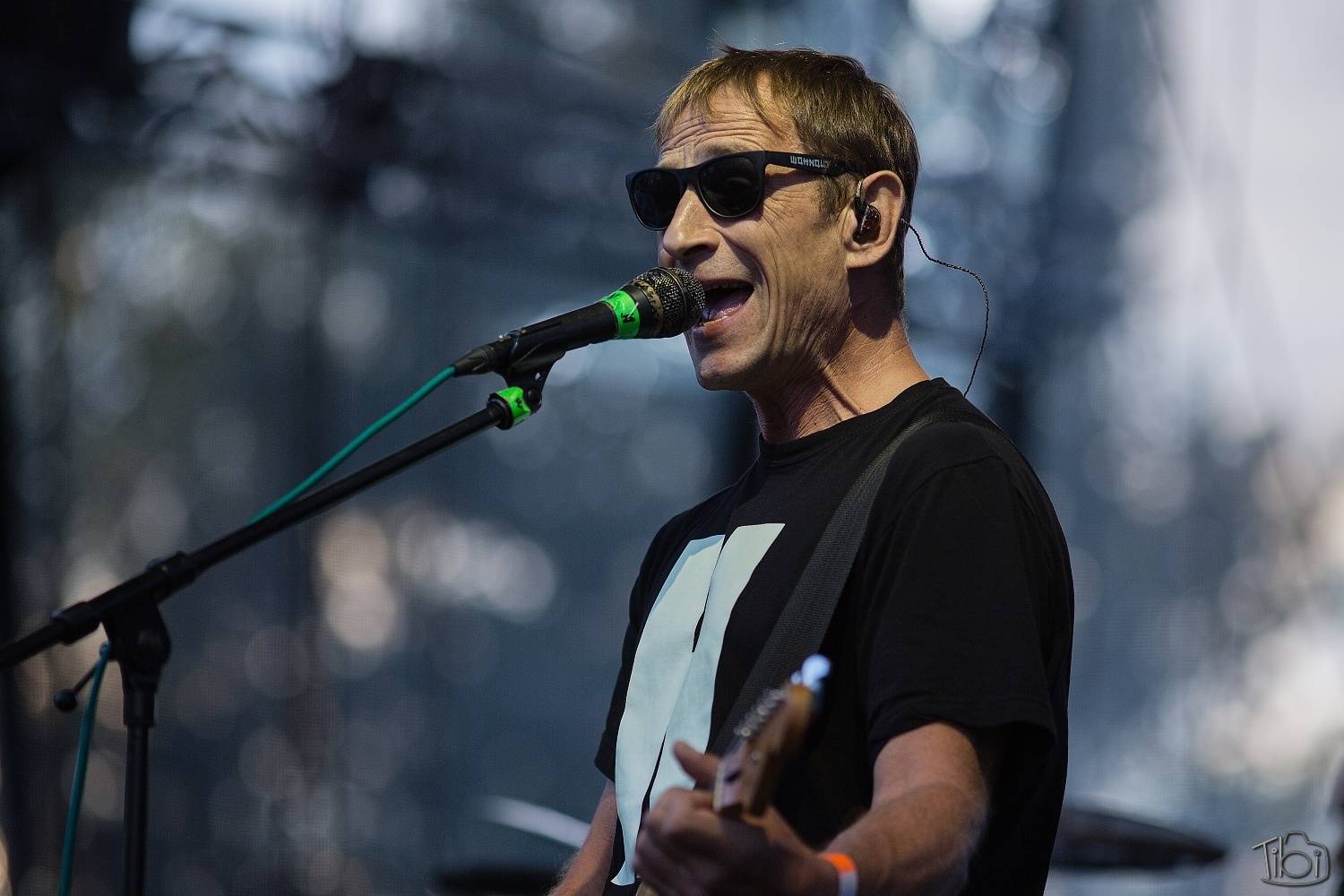 Tři sestry pily rum, pivo a zelenou, na Keltskou noc pozvaly E!E, Wohnout i Dymytry