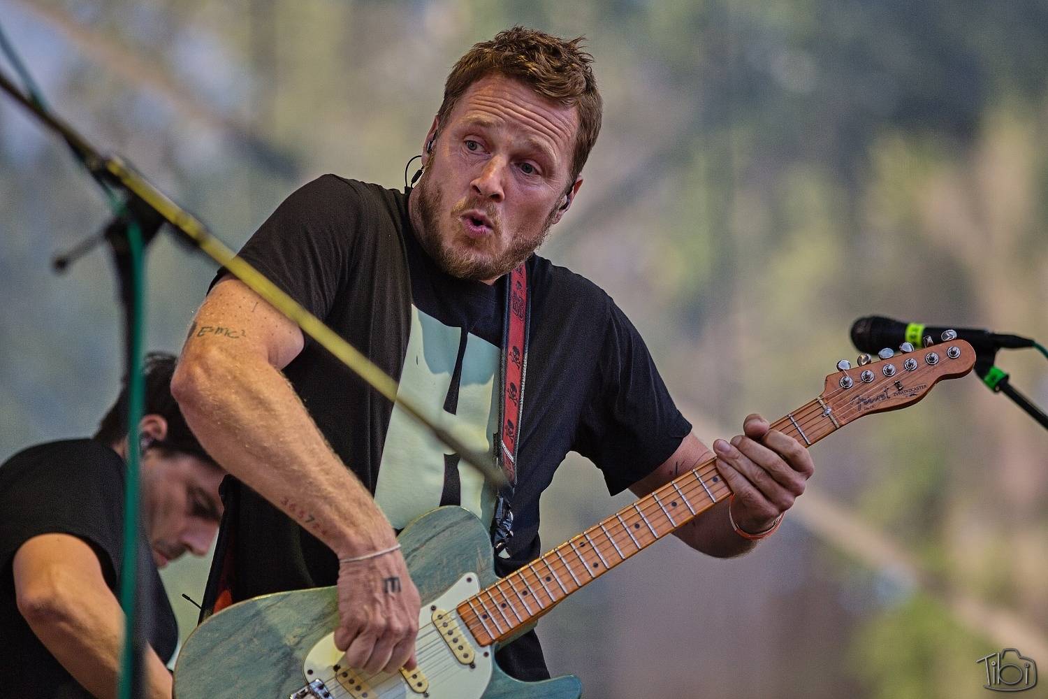 Tři sestry pily rum, pivo a zelenou, na Keltskou noc pozvaly E!E, Wohnout i Dymytry