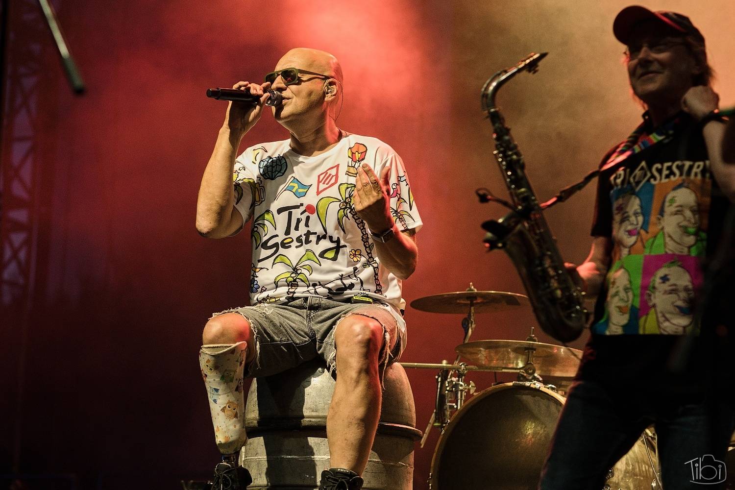 Tři sestry pily rum, pivo a zelenou, na Keltskou noc pozvaly E!E, Wohnout i Dymytry