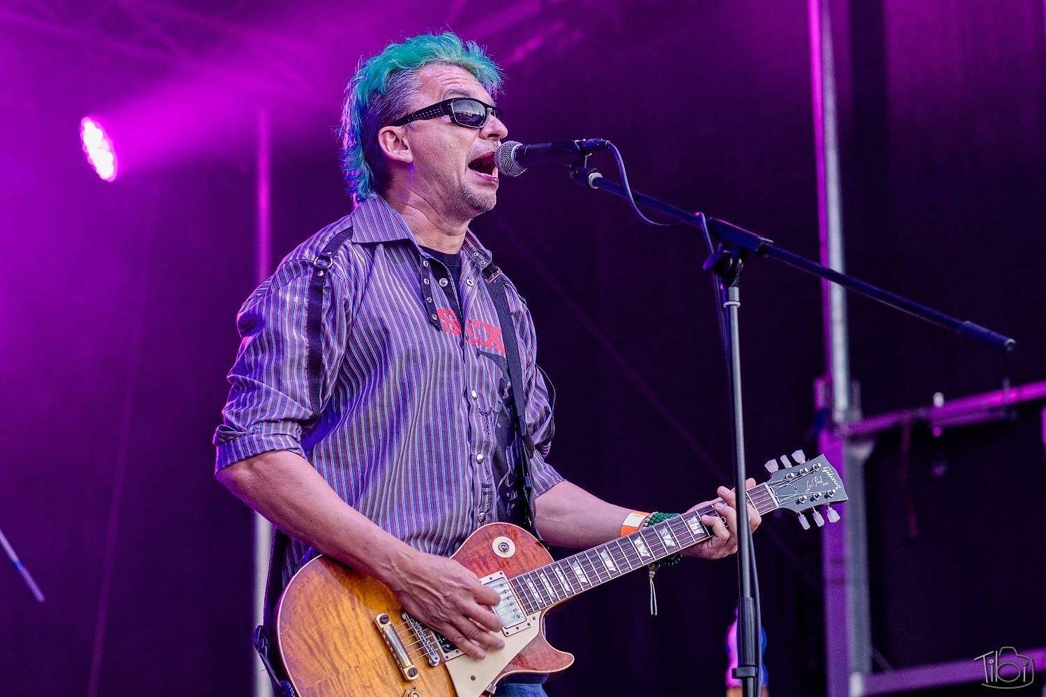 Tři sestry pily rum, pivo a zelenou, na Keltskou noc pozvaly E!E, Wohnout i Dymytry