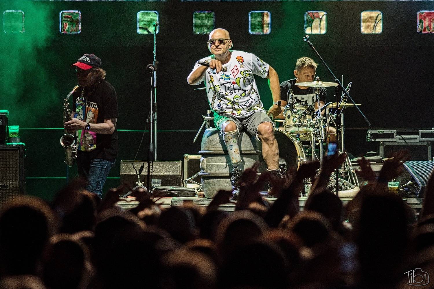 Tři sestry pily rum, pivo a zelenou, na Keltskou noc pozvaly E!E, Wohnout i Dymytry