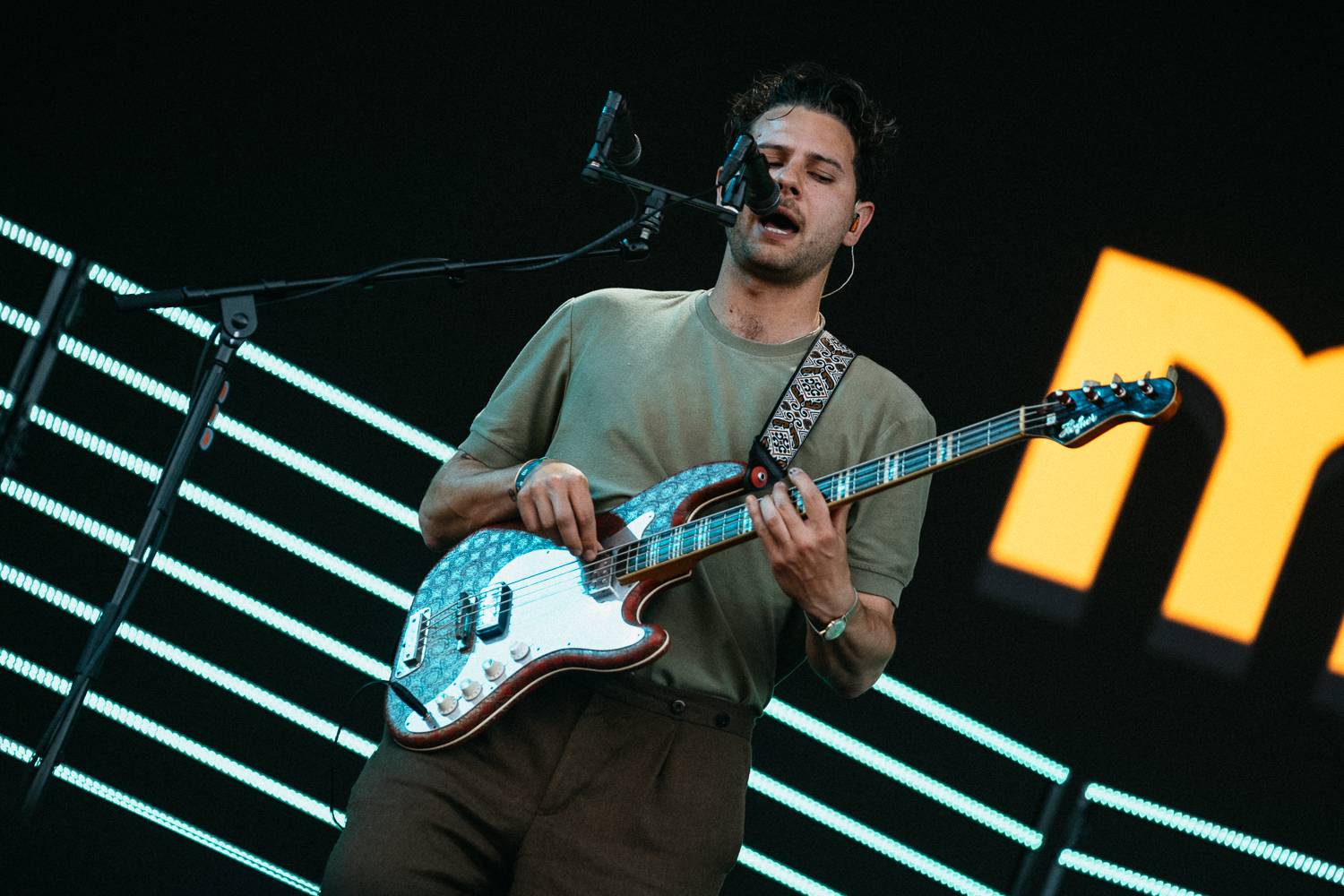 Sziget festival zahájili Dua Lipa, Nova Twins, Milky Chance i Remi Wolf