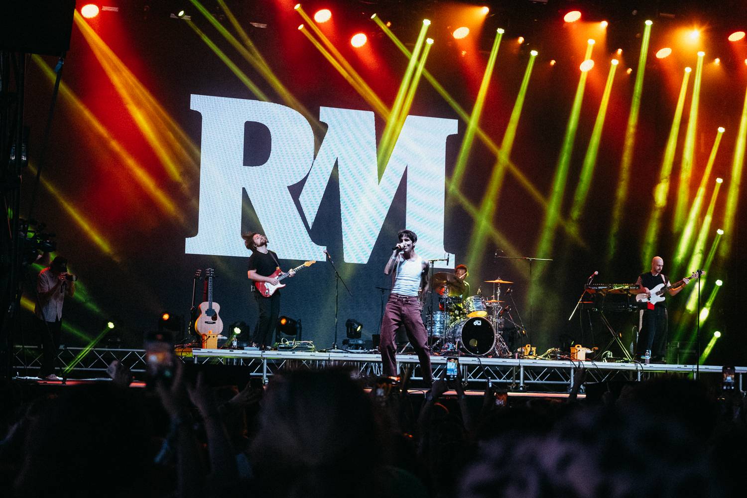 Sziget festival zahájili Dua Lipa, Nova Twins, Milky Chance i Remi Wolf