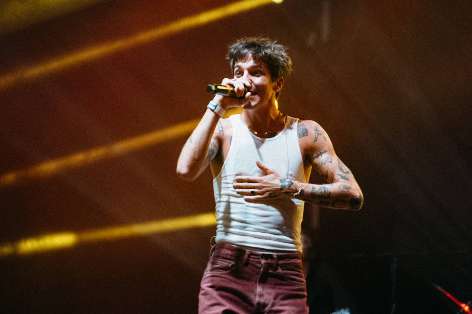 Sziget festival zahájili Dua Lipa, Nova Twins, Milky Chance i Remi Wolf