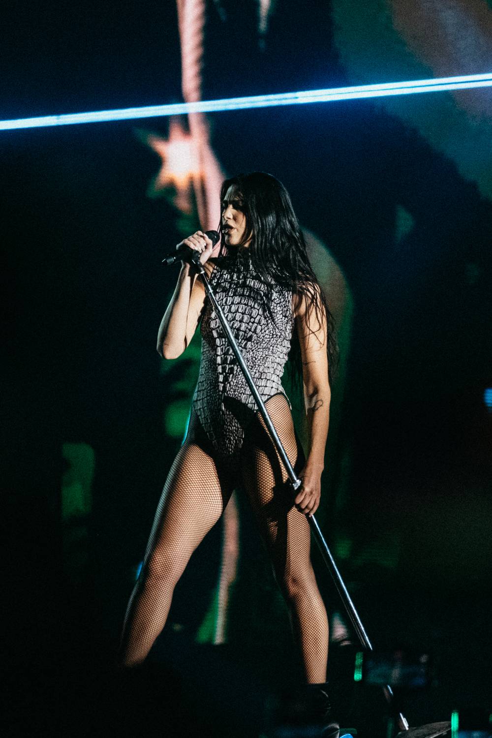 Sziget festival zahájili Dua Lipa, Nova Twins, Milky Chance i Remi Wolf