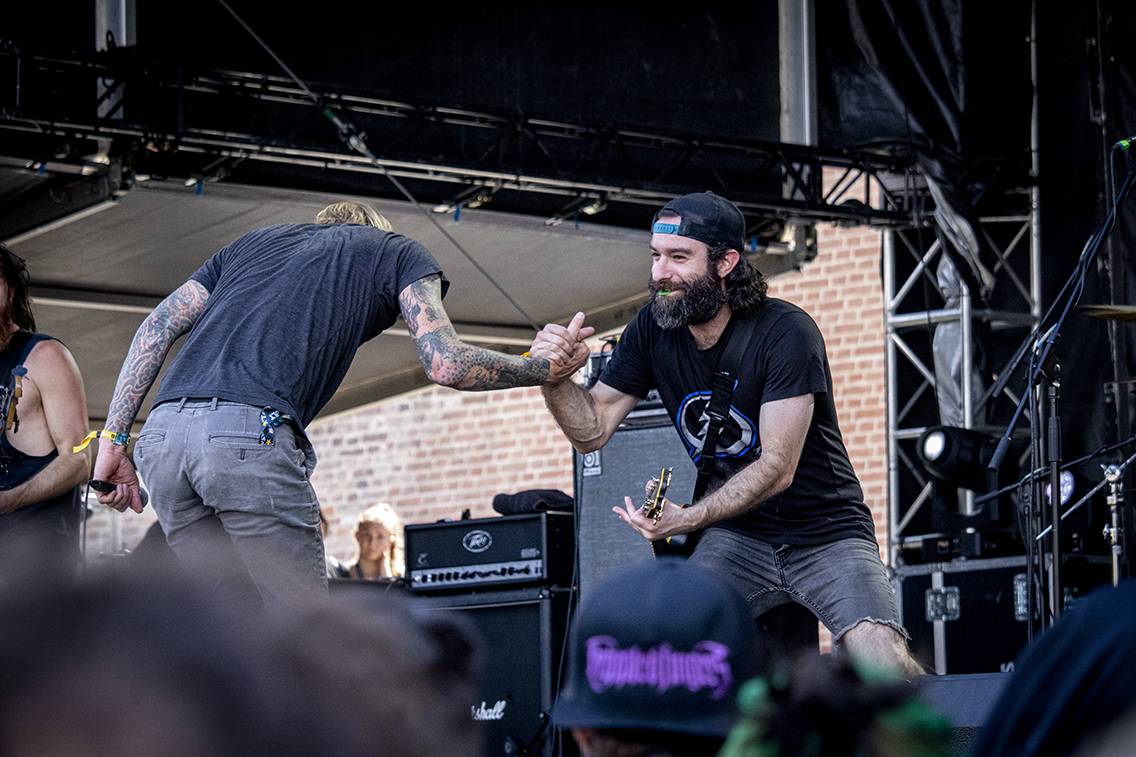 Na Brutal Assault se plavalo nad hlavami a pařilo v kotli. Ukázali se Lorna Shore, Jinjer, Cannibal Corpse nebo Dark Funeral