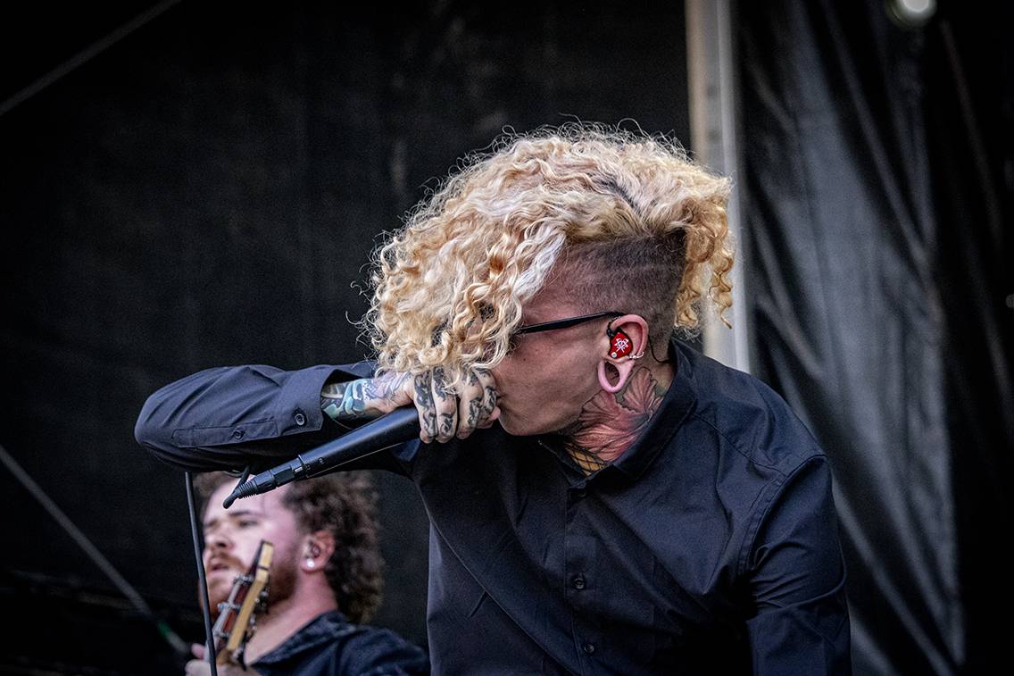 Na Brutal Assault se plavalo nad hlavami a pařilo v kotli. Ukázali se Lorna Shore, Jinjer, Cannibal Corpse nebo Dark Funeral