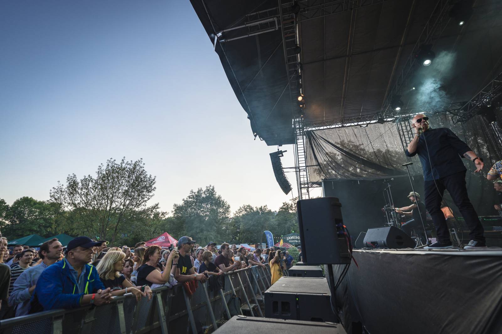 Ledárnami Braník zněly písně J.A.R., tančilo se celý večer