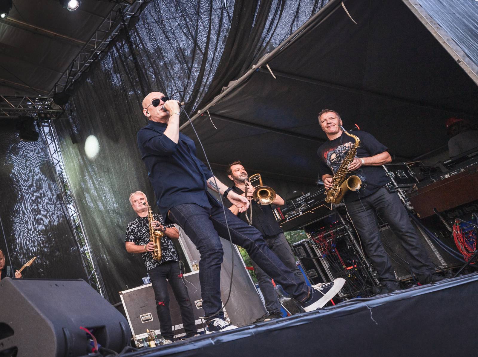 Ledárnami Braník zněly písně J.A.R., tančilo se celý večer