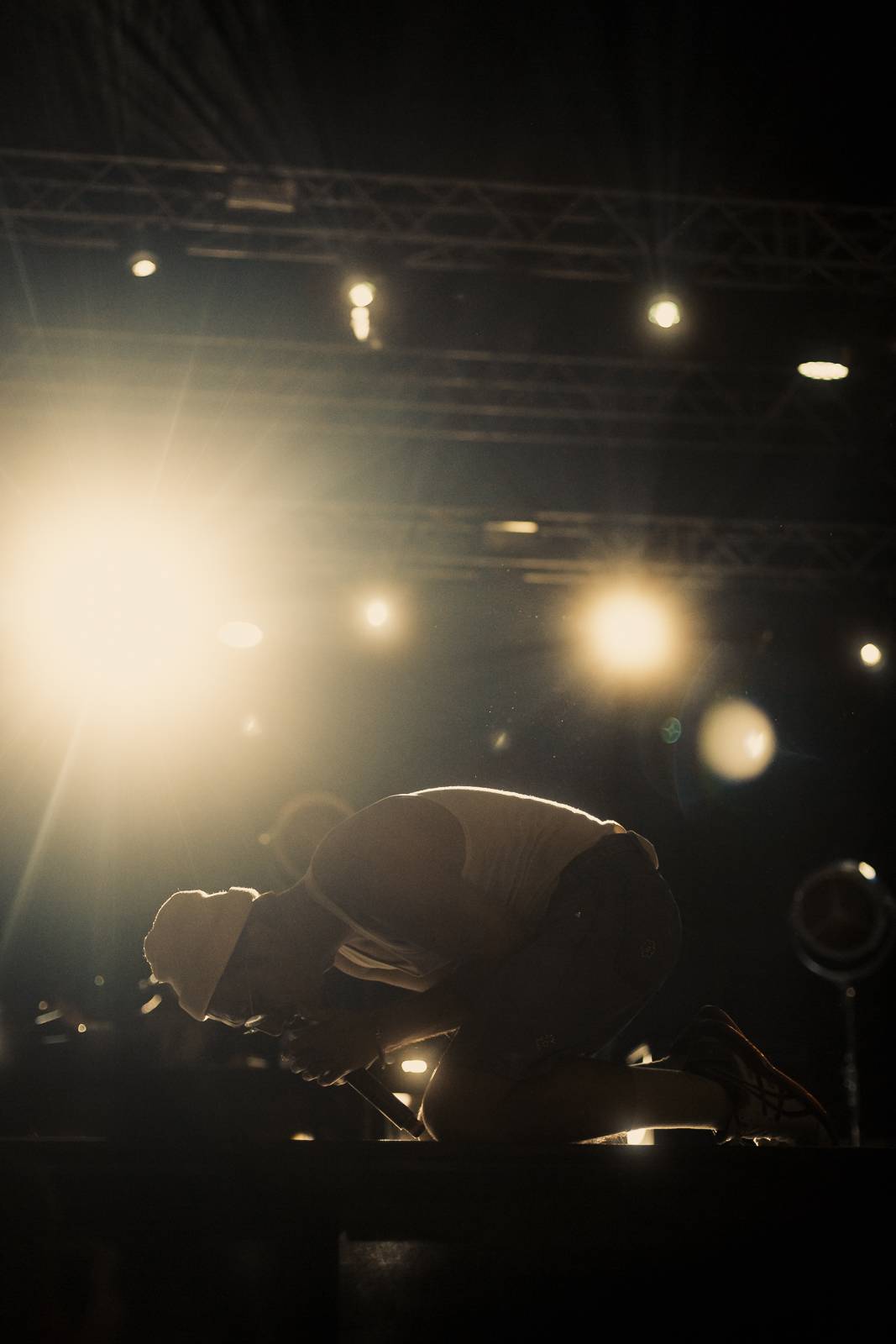 Palaye Royale vystoupili v Praze, fanouškům házeli růže a zahráli své nejdepresivnější písničky