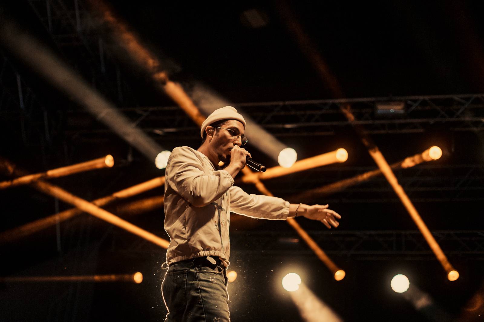 Palaye Royale vystoupili v Praze, fanouškům házeli růže a zahráli své nejdepresivnější písničky