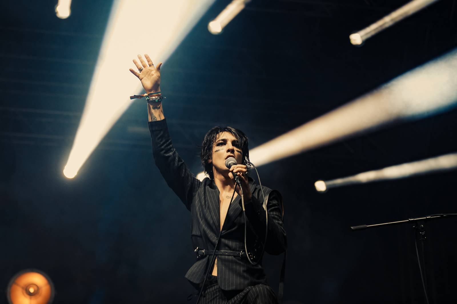 Palaye Royale vystoupili v Praze, fanouškům házeli růže a zahráli své nejdepresivnější písničky