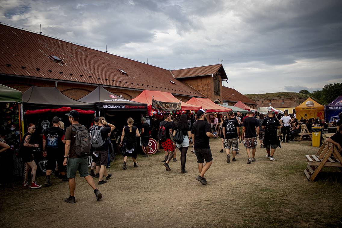 Brutal Assault je za námi. Pořádnou dávku ironie přivezla Insania a pravý blackmetal Mayhem