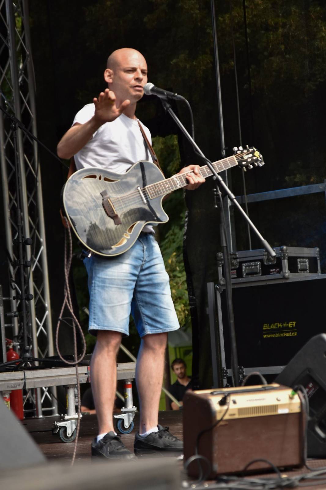 Na Konopišti bylo veselo, přijeli Marta Jandová, Vojtaano, Rybičky 48, Tomáš Klus i Slza