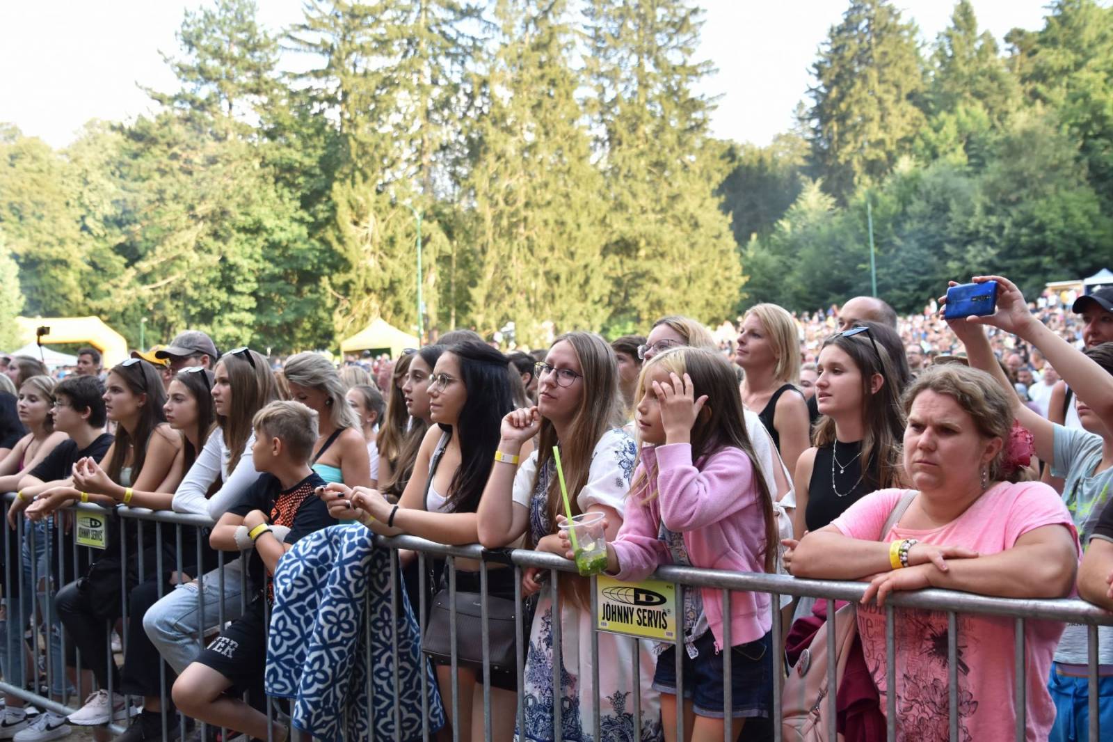 Na Konopišti bylo veselo, přijeli Marta Jandová, Vojtaano, Rybičky 48, Tomáš Klus i Slza