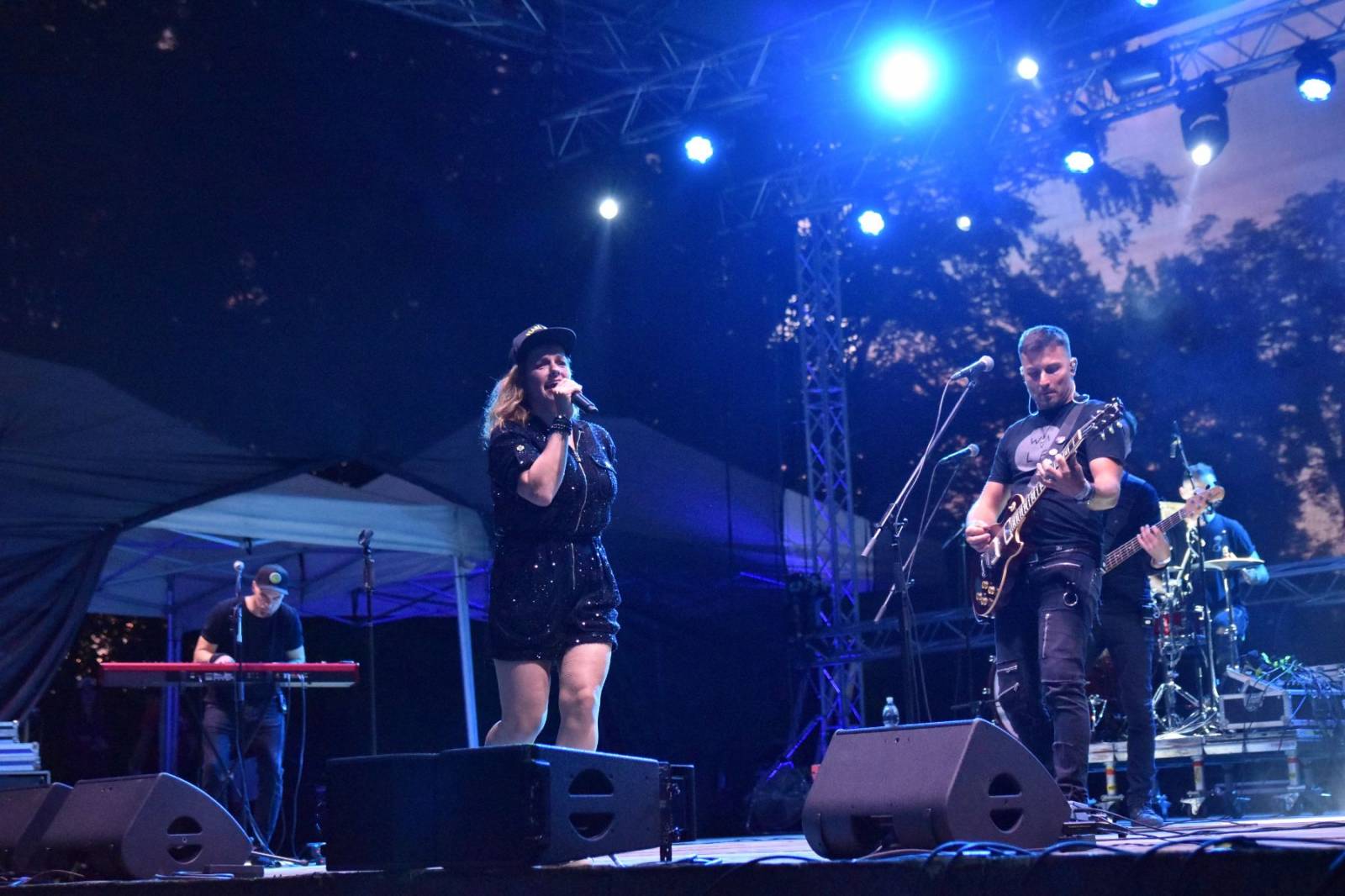 Na Konopišti bylo veselo, přijeli Marta Jandová, Vojtaano, Rybičky 48, Tomáš Klus i Slza