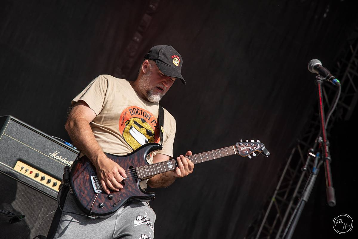 Horko, déšť i evakuace areálu. První den Rock Castle přivítal Týr, Slope, Erica Martina i Kissin' Dynamite