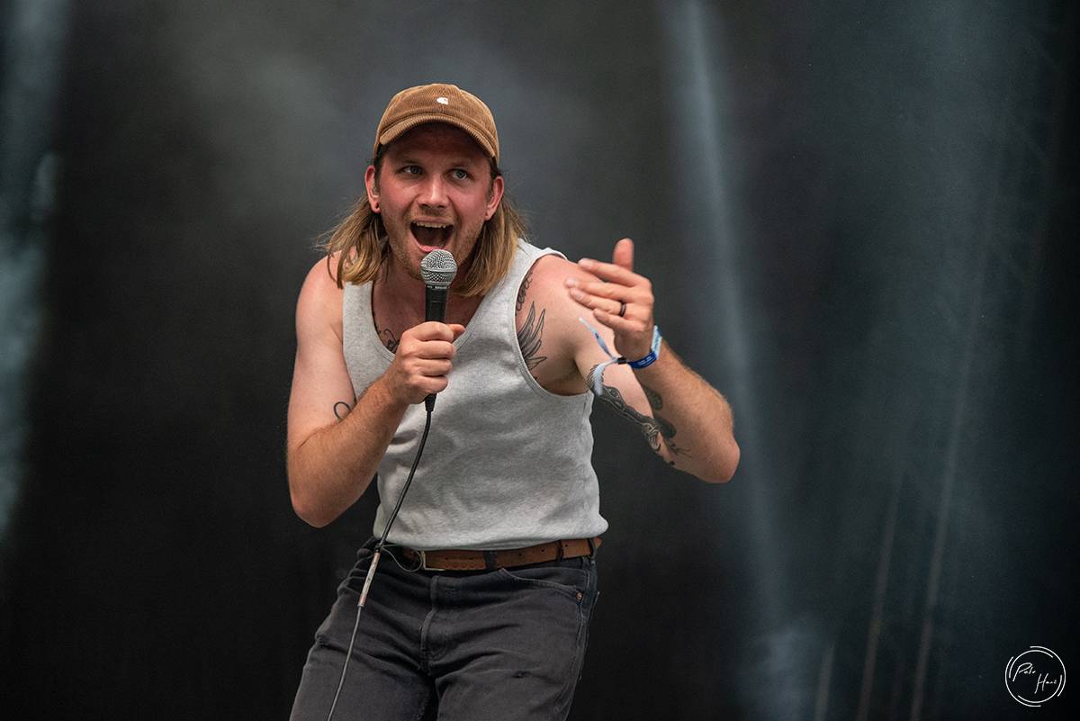 Horko, déšť i evakuace areálu. První den Rock Castle přivítal Týr, Slope, Erica Martina i Kissin' Dynamite