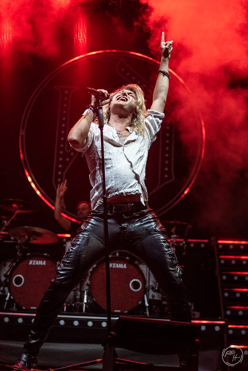 Horko, déšť i evakuace areálu. První den Rock Castle přivítal Týr, Slope, Erica Martina i Kissin' Dynamite