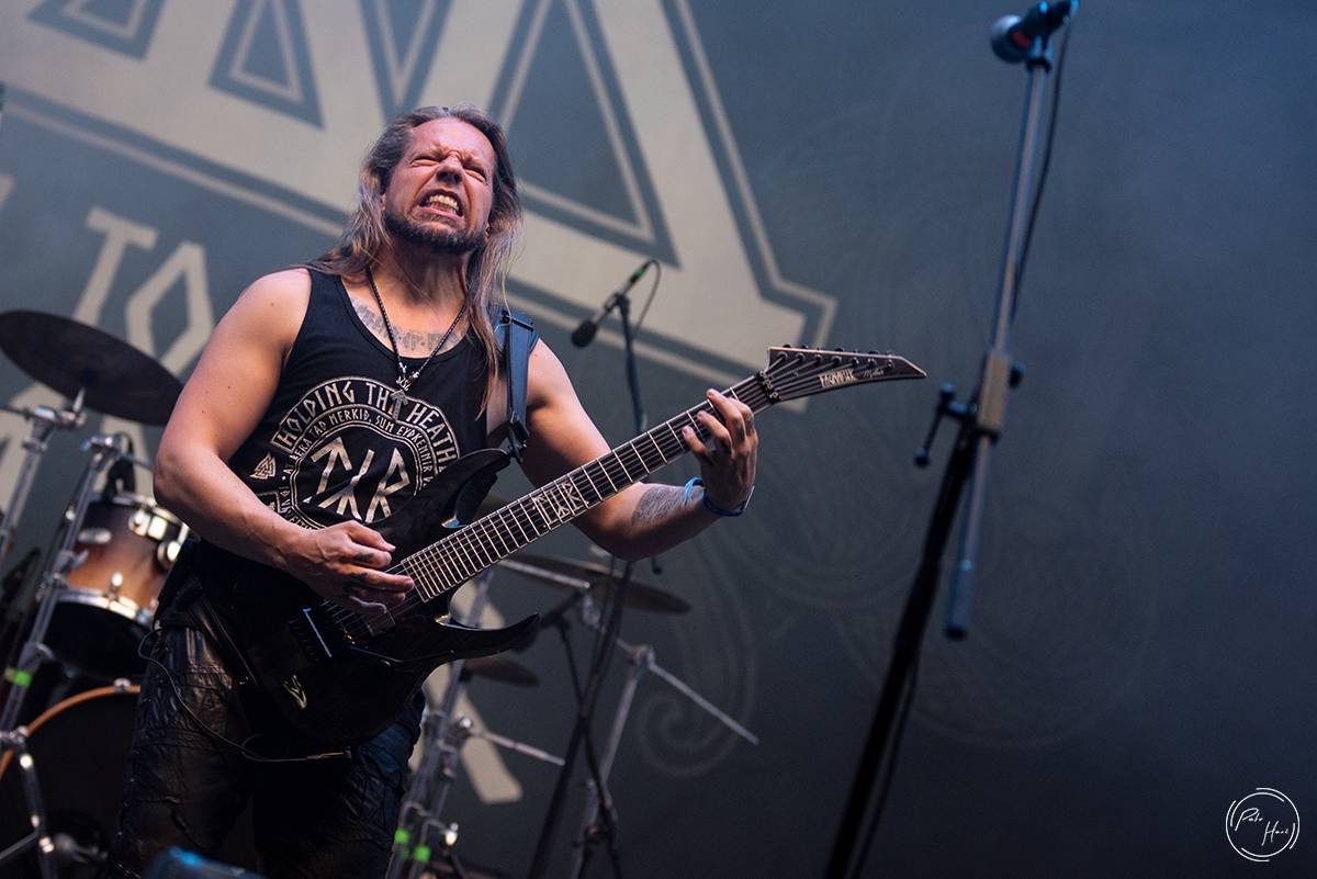 Horko, déšť i evakuace areálu. První den Rock Castle přivítal Týr, Slope, Erica Martina i Kissin' Dynamite