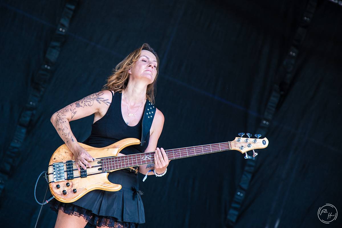 Horko, déšť i evakuace areálu. První den Rock Castle přivítal Týr, Slope, Erica Martina i Kissin' Dynamite