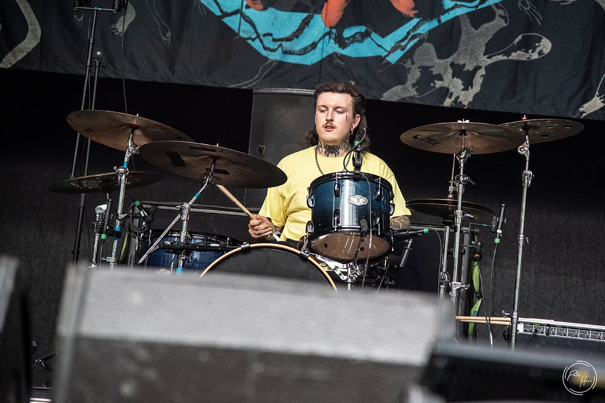 Horko, déšť i evakuace areálu. První den Rock Castle přivítal Týr, Slope, Erica Martina i Kissin' Dynamite