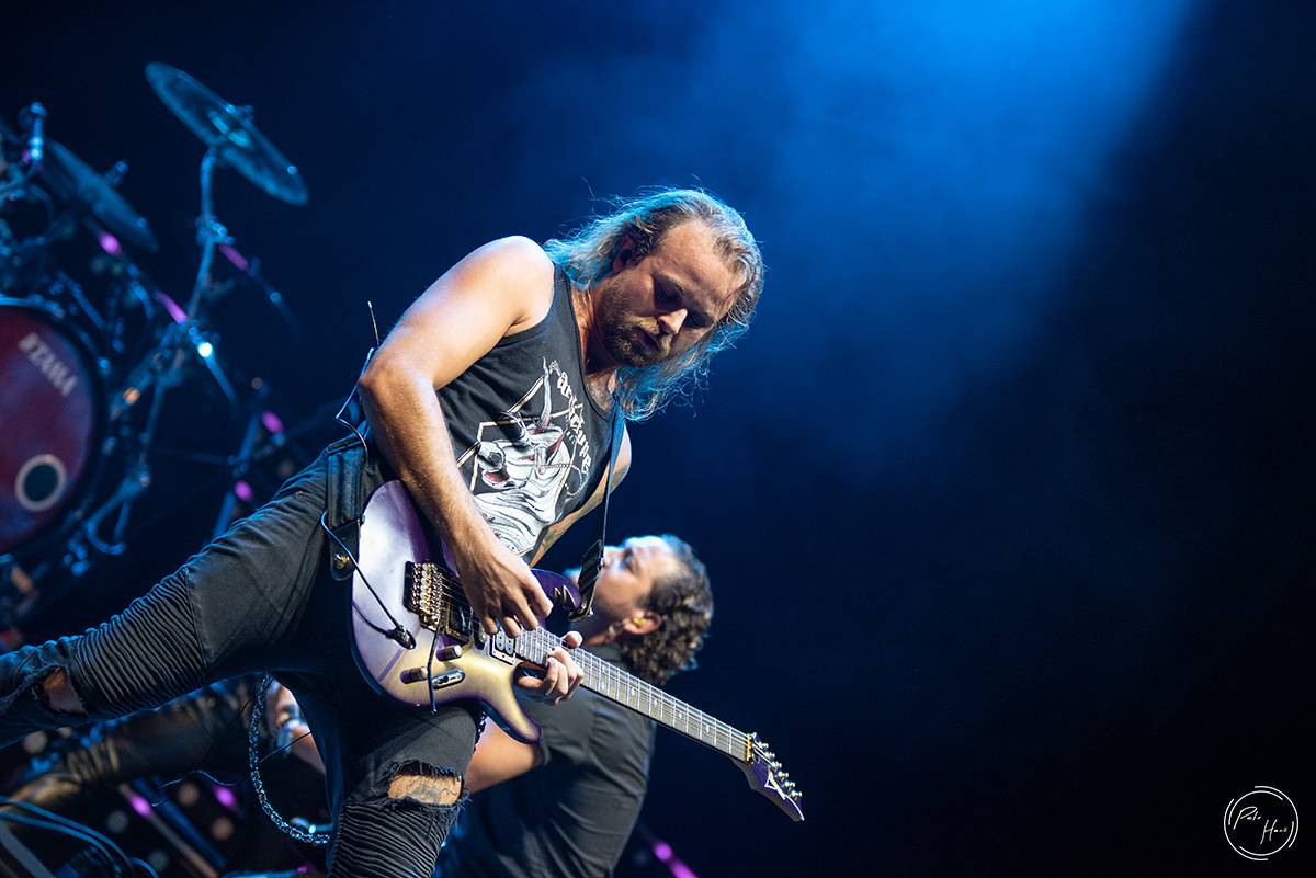 Horko, déšť i evakuace areálu. První den Rock Castle přivítal Týr, Slope, Erica Martina i Kissin' Dynamite