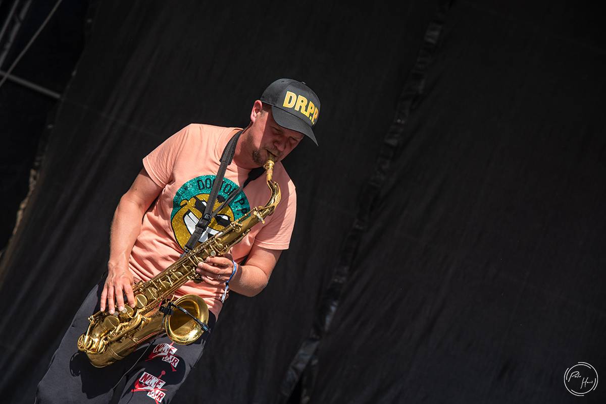 Horko, déšť i evakuace areálu. První den Rock Castle přivítal Týr, Slope, Erica Martina i Kissin' Dynamite