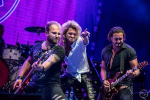 Horko, déšť i evakuace areálu. První den Rock Castle přivítal Týr, Slope, Erica Martina i Kissin' Dynamite