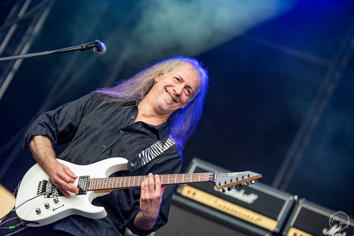 Druhý den festivalu Rock Castle přivezl Avantasii s řadou hvězdných hostů