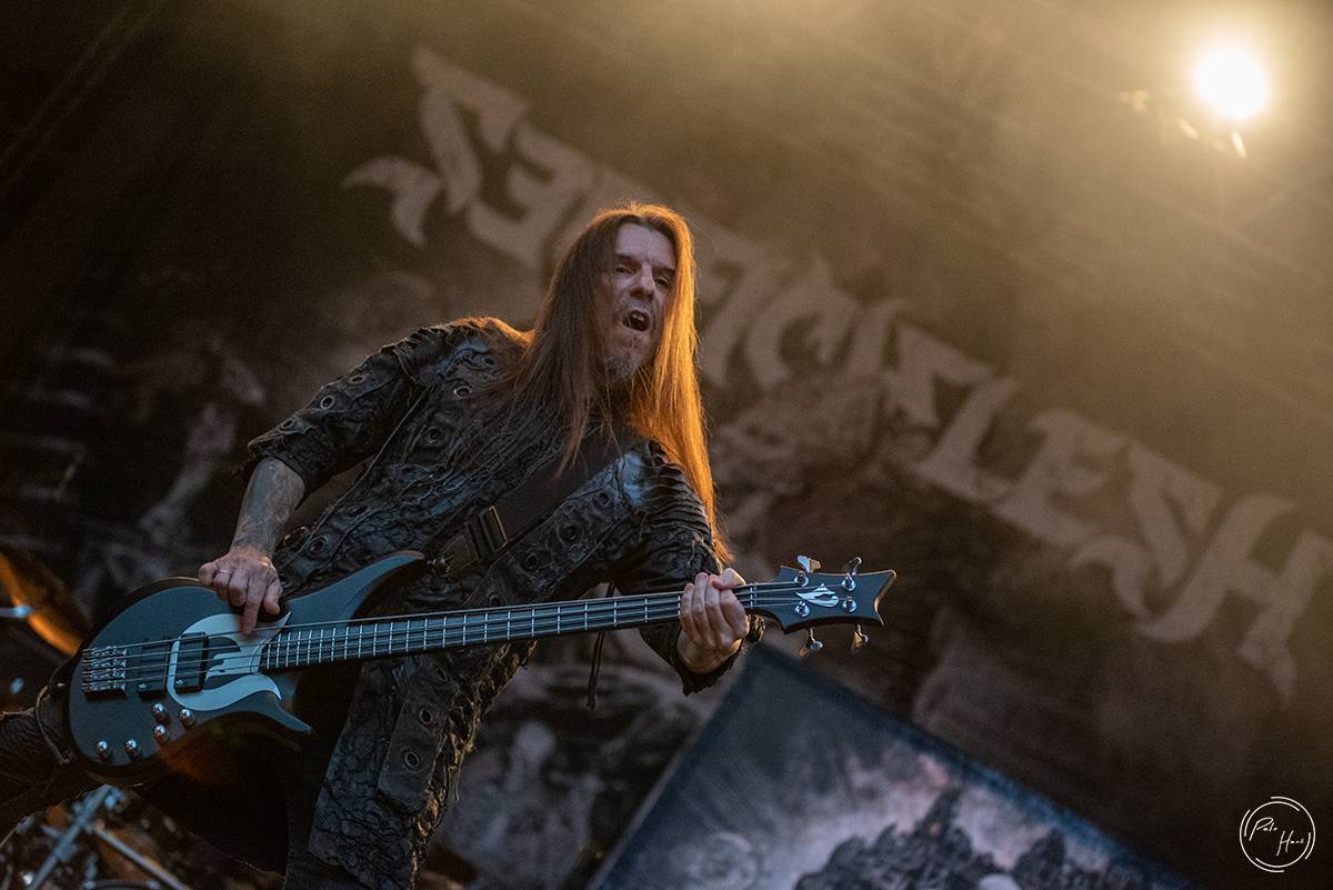 Druhý den festivalu Rock Castle přivezl Avantasii s řadou hvězdných hostů