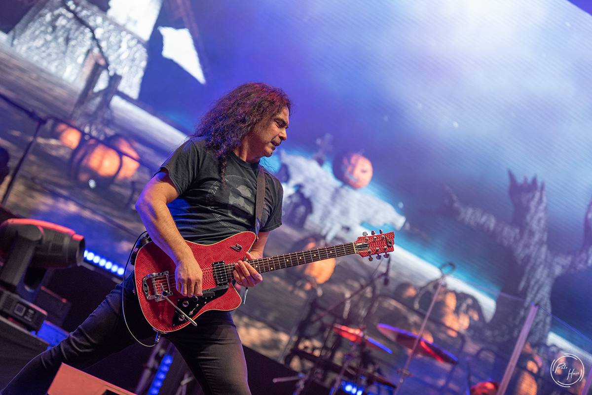 Druhý den festivalu Rock Castle přivezl Avantasii s řadou hvězdných hostů