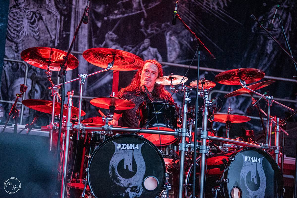 Druhý den festivalu Rock Castle přivezl Avantasii s řadou hvězdných hostů