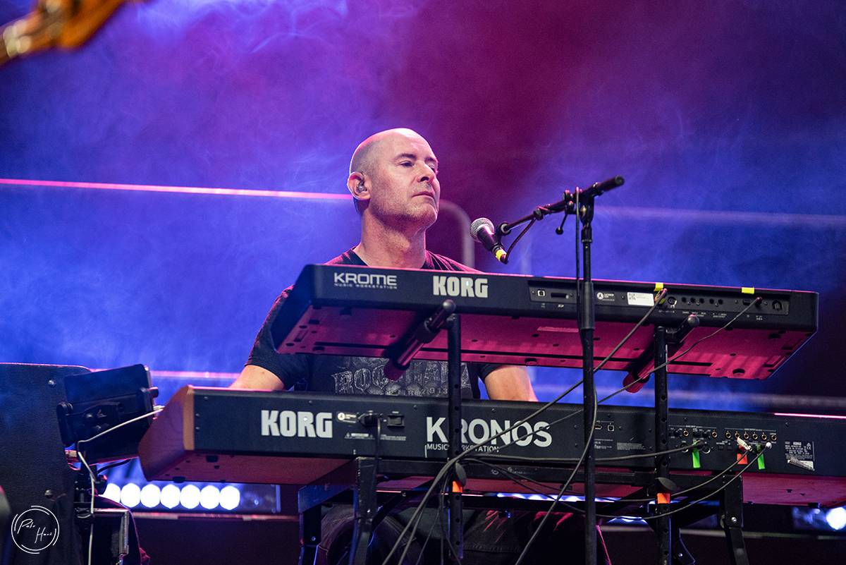 Druhý den festivalu Rock Castle přivezl Avantasii s řadou hvězdných hostů