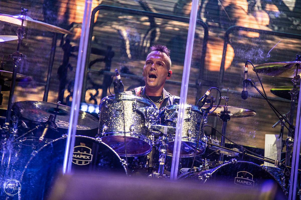 Druhý den festivalu Rock Castle přivezl Avantasii s řadou hvězdných hostů