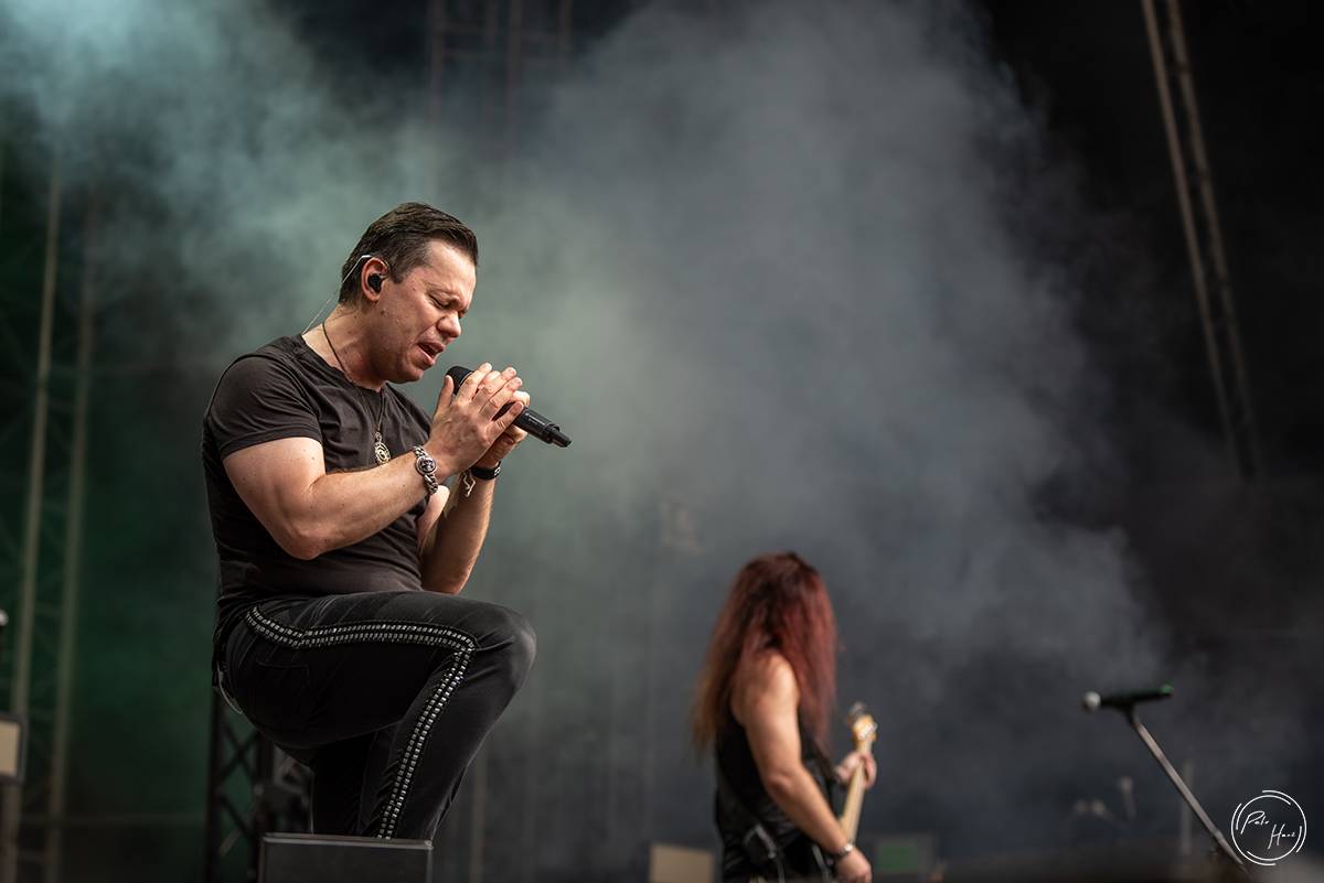 Druhý den festivalu Rock Castle přivezl Avantasii s řadou hvězdných hostů