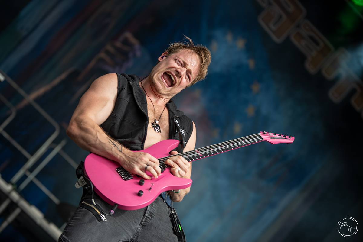 Druhý den festivalu Rock Castle přivezl Avantasii s řadou hvězdných hostů