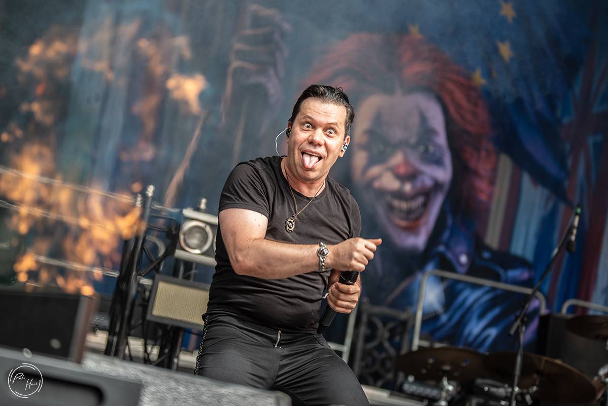 Druhý den festivalu Rock Castle přivezl Avantasii s řadou hvězdných hostů