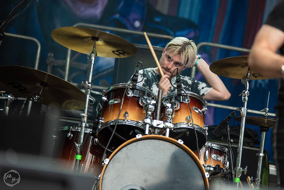 Druhý den festivalu Rock Castle přivezl Avantasii s řadou hvězdných hostů