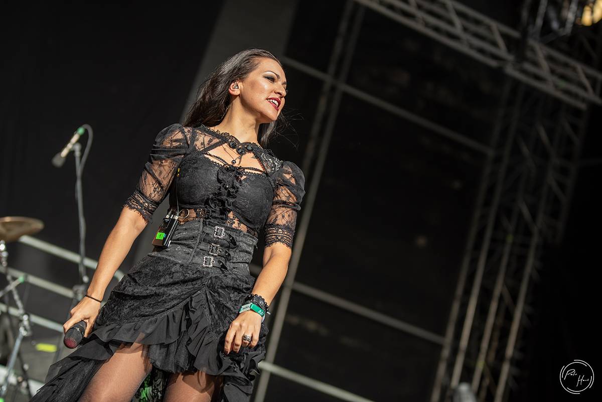 Druhý den festivalu Rock Castle přivezl Avantasii s řadou hvězdných hostů