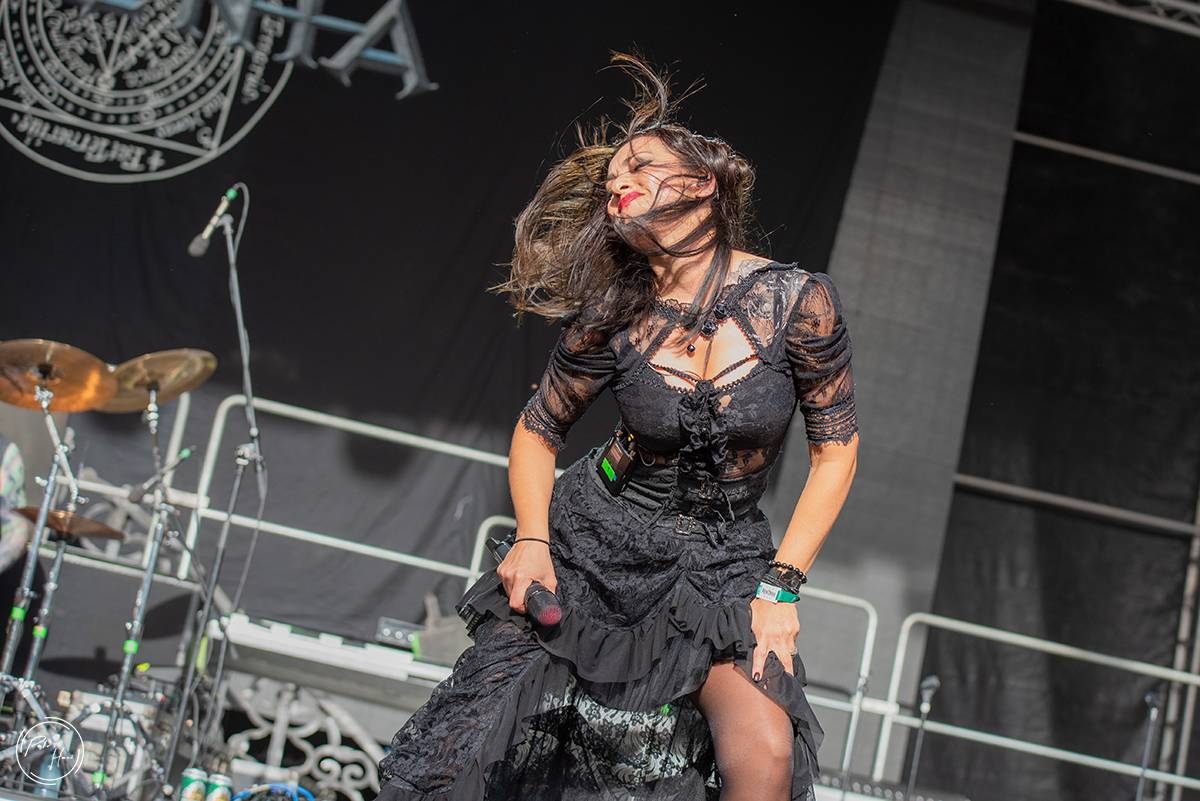 Druhý den festivalu Rock Castle přivezl Avantasii s řadou hvězdných hostů