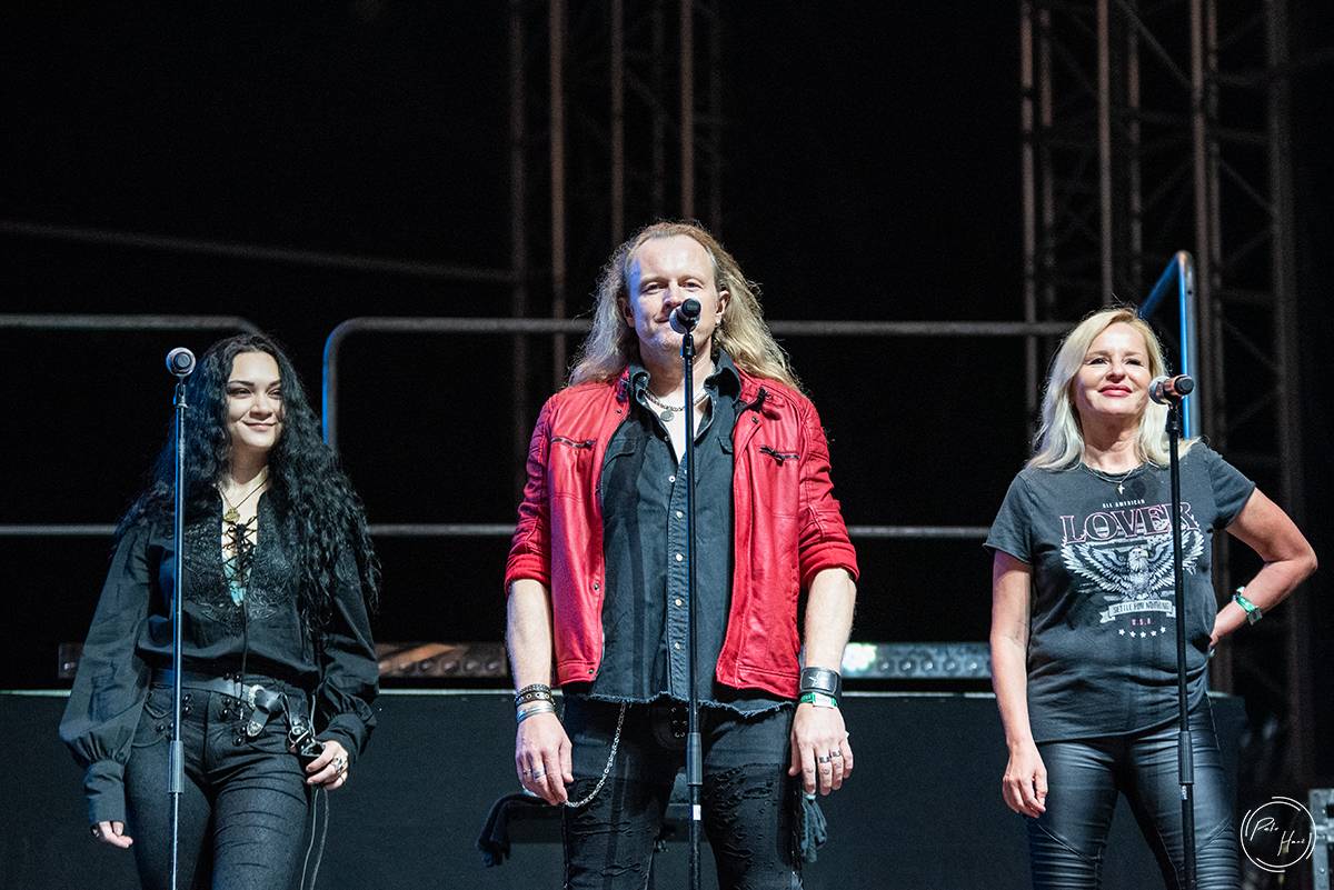 Druhý den festivalu Rock Castle přivezl Avantasii s řadou hvězdných hostů