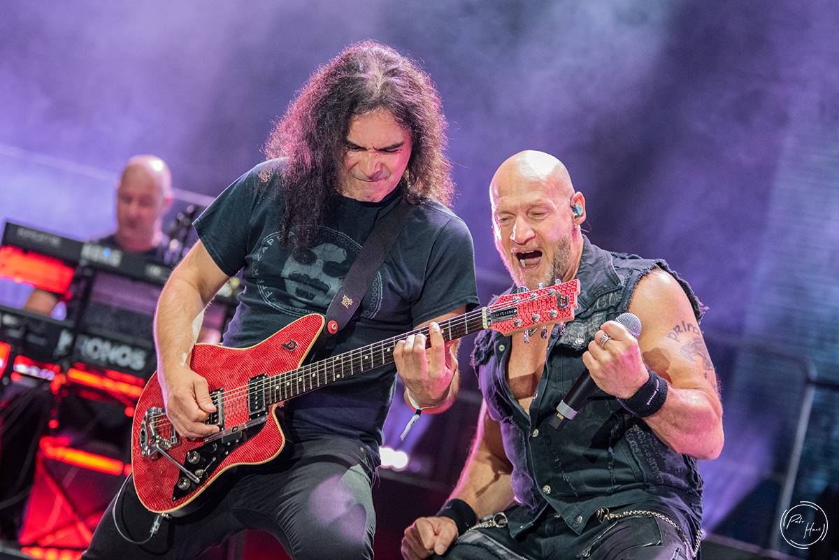 Druhý den festivalu Rock Castle přivezl Avantasii s řadou hvězdných hostů