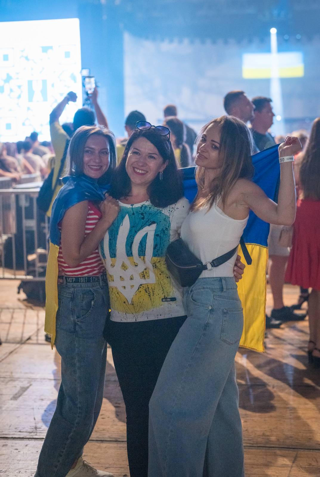 Světelná show, skvělý zvuk a emoce. Okean Elzy hráli v Praze pro Ukrajinu