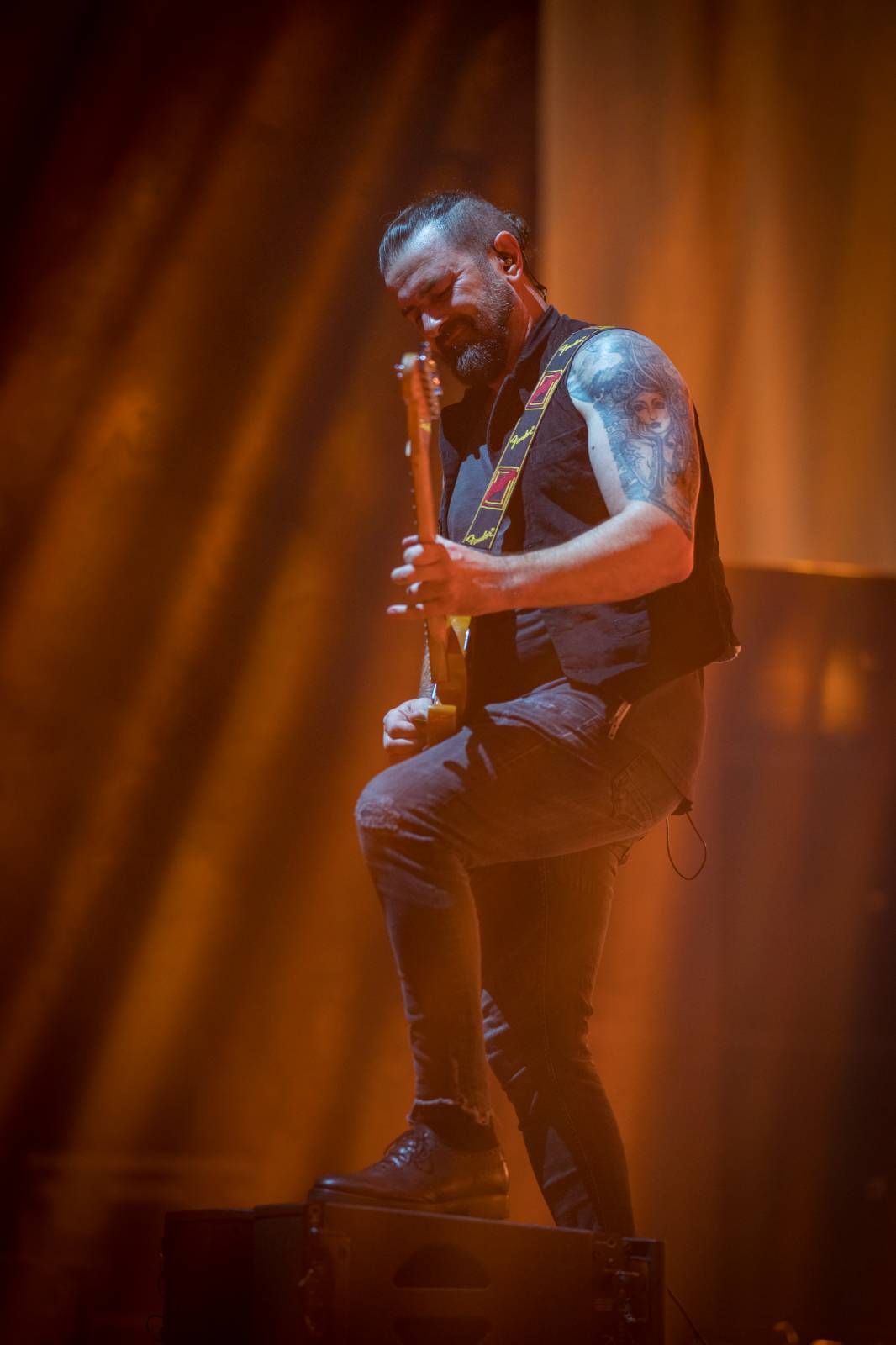 Světelná show, skvělý zvuk a emoce. Okean Elzy hráli v Praze pro Ukrajinu