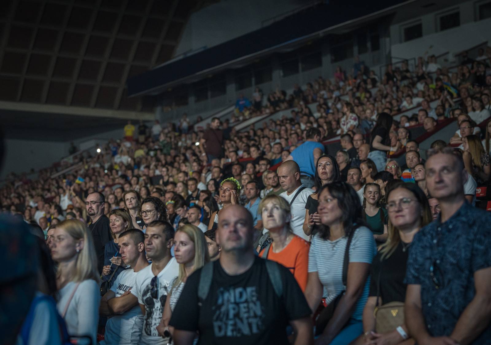 Světelná show, skvělý zvuk a emoce. Okean Elzy hráli v Praze pro Ukrajinu