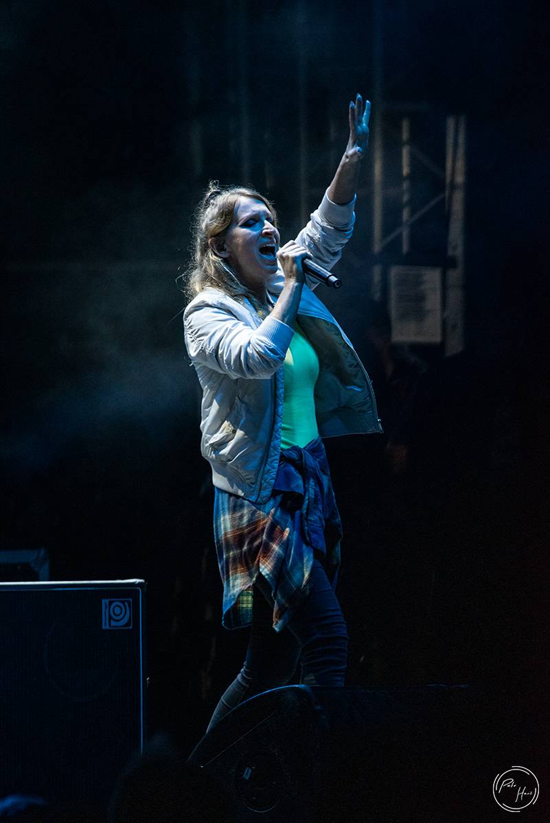 Poslední den festivalu Rock Castle. Vytrvalý déšť fanoušky metalu neodradil