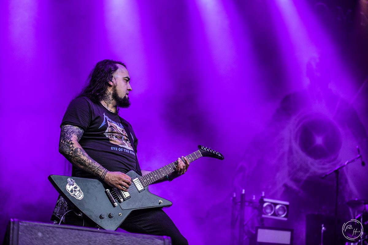 Poslední den festivalu Rock Castle. Vytrvalý déšť fanoušky metalu neodradil